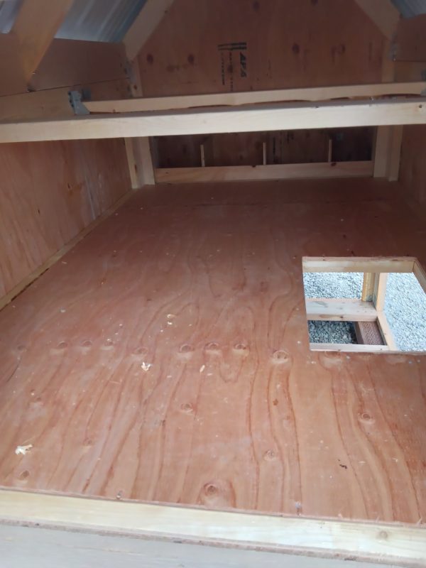 Chicken Coop - 2667 - Image 5