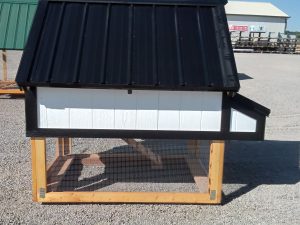 Chicken Coop - 2665 - Image 2