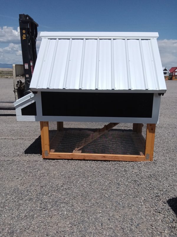 Chicken Coop - 2666