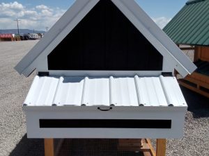 Chicken Coop - 2666 - Image 2