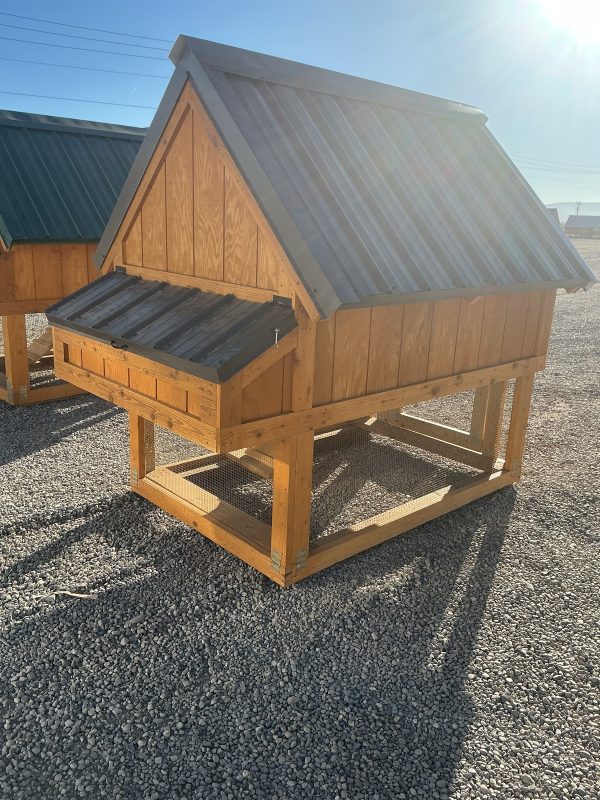 Chicken Coop - 3203