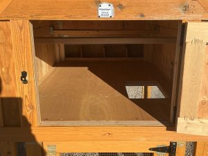 Chicken Coop - 3204 - Image 3