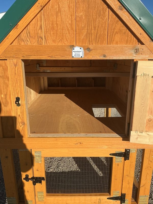 Chicken Coop - 3204